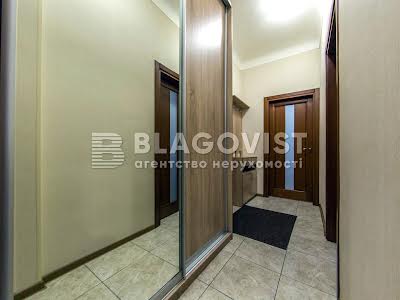 квартира по адресу Кловский спуск, 4