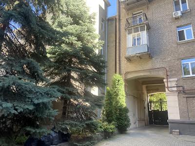 квартира за адресою Сергія Єфремова вул. (Ворошилова), 21-А
