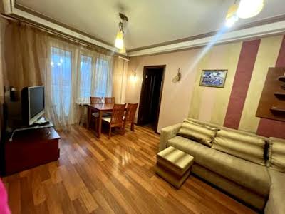 квартира за адресою Михайла Бойчука вул. (Кіквідзе), 6а