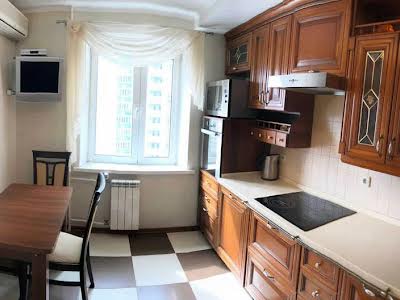 квартира по адресу Червоной Калины просп. (Владимира Маяковского), 72