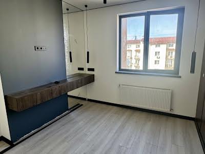 квартира за адресою Незалежності, 148а