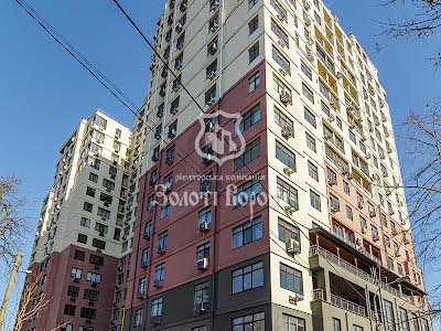 квартира за адресою Нагірна вул., 18/16