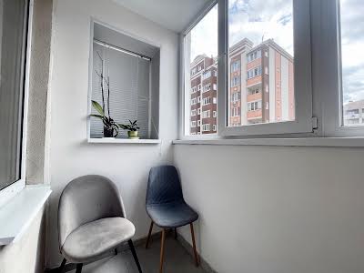 квартира за адресою Соборна вул., 107б