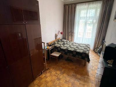 квартира за адресою Алли Горської пров. (Чеслава Бєлінського), 8