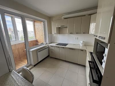 квартира по адресу Киев, Героев Мариуполя ул. (Маршала Якубовського), 3