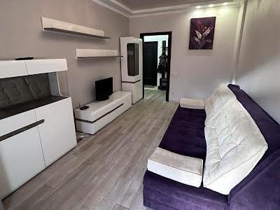 квартира за адресою Регенераторна вул., 4