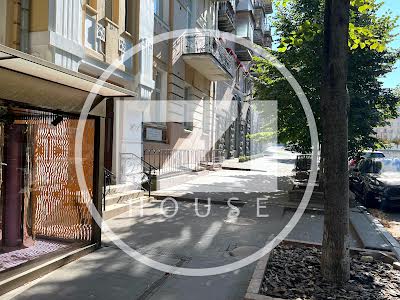 квартира за адресою Заньковецької вул., 7