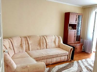 квартира по адресу Космонавтів, 73