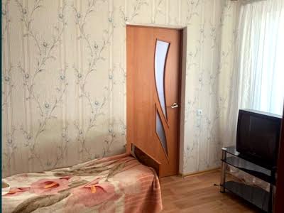 квартира за адресою Космонавтів, 142В