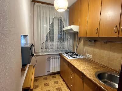 квартира за адресою Олени Теліги вул., 5а