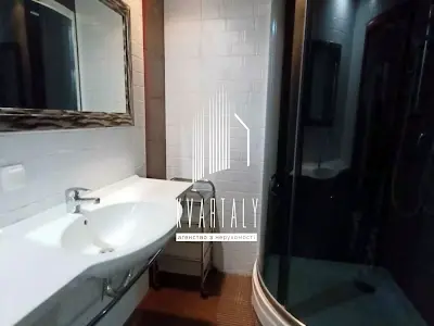 квартира по адресу Приречная ул., 37