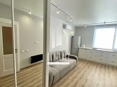 квартира за адресою Практична вул., 1
