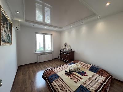 квартира за адресою Урлівська вул., 30