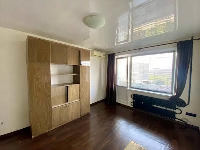 квартира за адресою Братів Горобців вул. (Дмитра Кедріна), 38