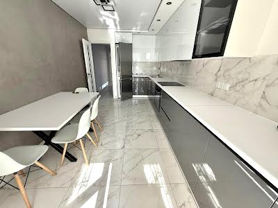 квартира по адресу Степана Бандеры просп., 36
