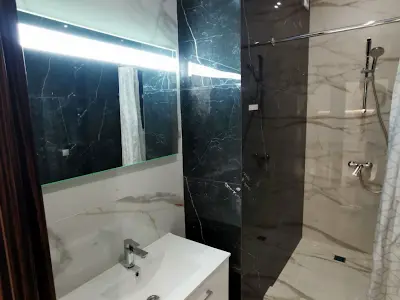 квартира по адресу Вице-адмирала Азарова ул. (Вице-адмирала Азарова), 8а