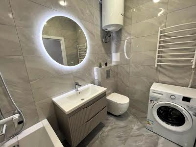 квартира за адресою Краснова вул., 3