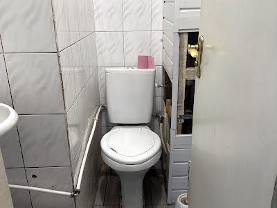 комерційна за адресою Дніпро, Донецьке шосе, 15