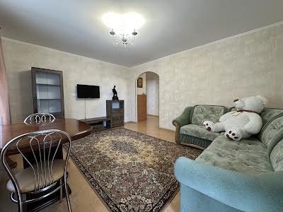 квартира по адресу Леся Курбаса просп., 1-Б