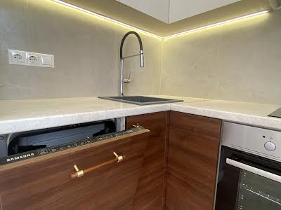 квартира за адресою Михайла Бойчука вул. (Кіквідзе), 41б