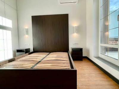 квартира за адресою 93-ї Холодноярської Бригади вул., 10