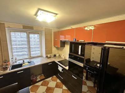 квартира за адресою Наукова вул., 57