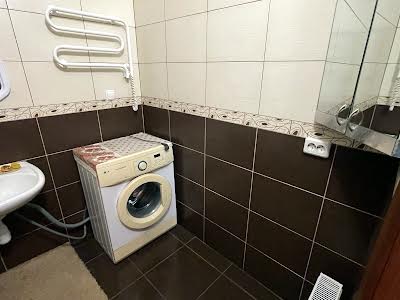 квартира за адресою Сергія Данченка вул., 3