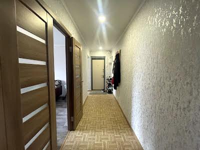 квартира по адресу Космонавтов ул., 142