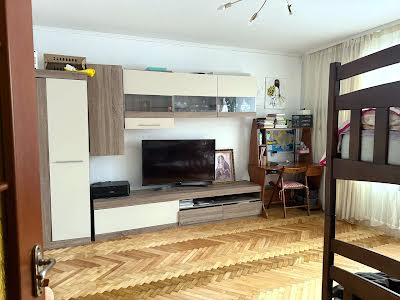 квартира за адресою Богдана-Ігора Антонича вул., 10
