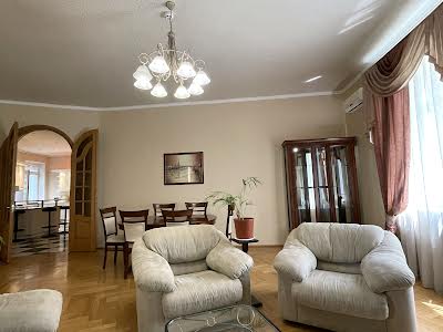 квартира за адресою Обсерваторна вул., 10