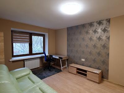 квартира по адресу Винниченко ул. (Карпенка), 1