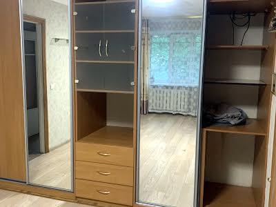квартира за адресою Академіка Возіанова вул. (Академіка Карпинського), 8