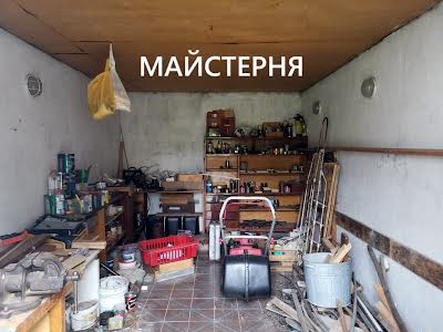 дом по адресу Першотравнева