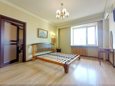 квартира по адресу Анны Ахматовой ул., 35-Б