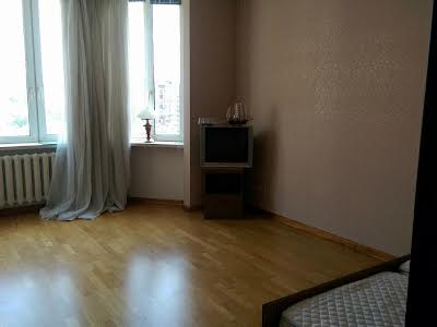 квартира по адресу Осенняя ул., 33