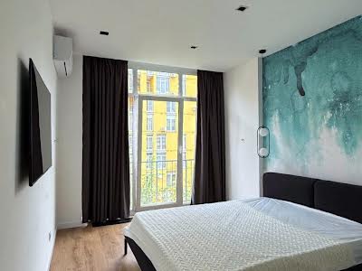 квартира за адресою Регенераторна вул., 4