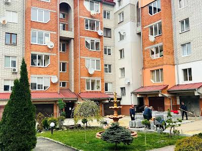 квартира за адресою Вербицького вул., 5