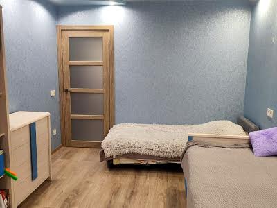 квартира за адресою Каденюка вул., 10
