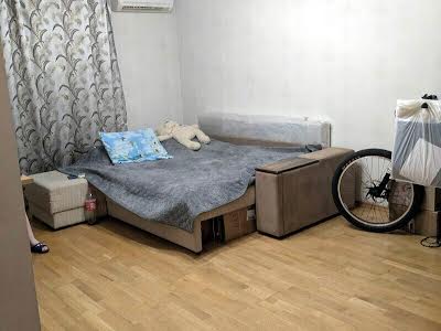 квартира за адресою Братиславська вул., 7
