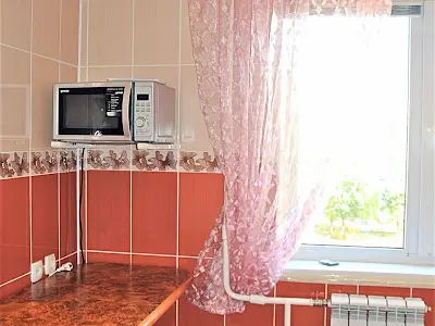 квартира за адресою Богатирська вул., 8