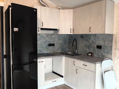 квартира за адресою Залізнична вул., 32
