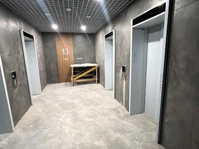квартира за адресою Залізничне шосе, 45а