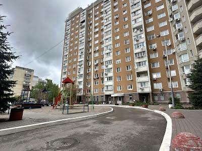 квартира за адресою Смілянська вул., 15