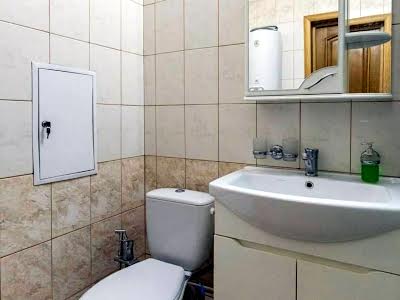 квартира за адресою Ревуцького вул., 5