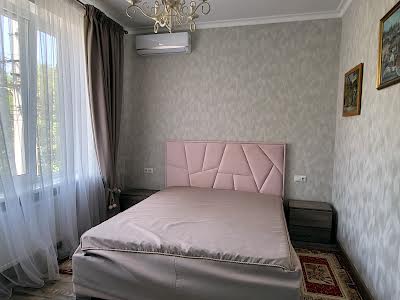 будинок за адресою Окружна вул.