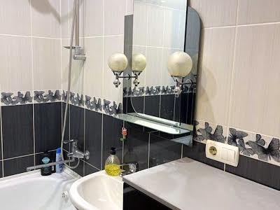 квартира за адресою Урлівська вул., 34А