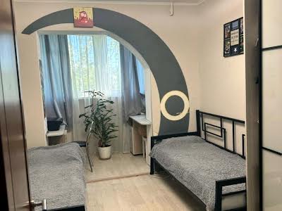 квартира по адресу Евгения Чикаленко ул., 75