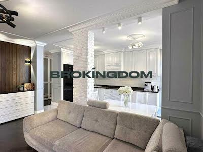 квартира за адресою Регенераторна вул., 4