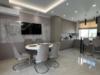 квартира за адресою Озерна, 8
