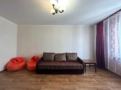 квартира по адресу Ревуцкого ул., 54